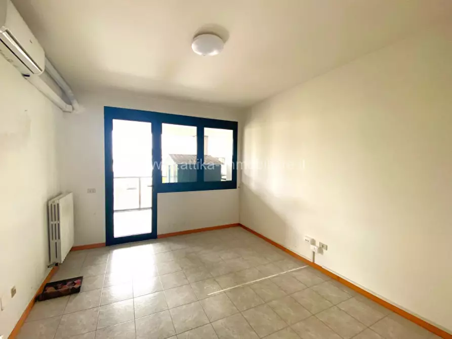 Immagine 5 di Ufficio in affitto  in Via Rovigo a Este