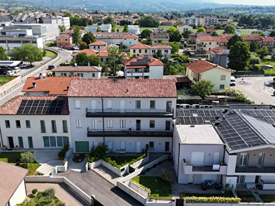 Immagine 3 di Appartamento in vendita  in via val leogra 42 a Thiene