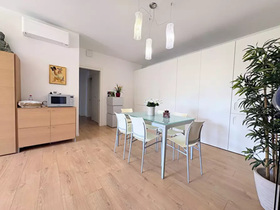 Immagine 11 di Appartamento in vendita  in via val leogra 42 a Thiene