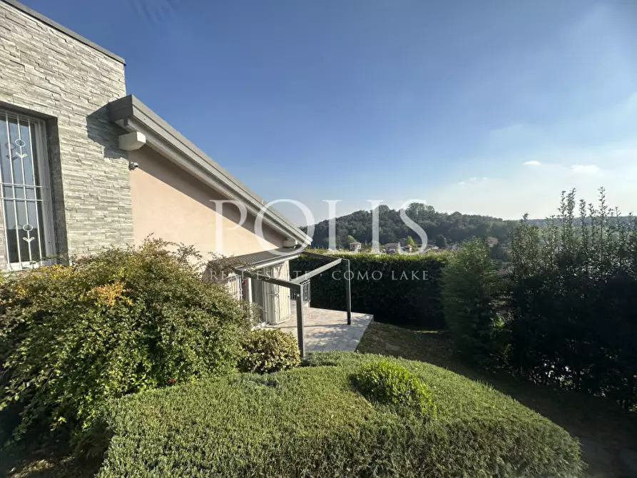 Immagine 3 di Villa in vendita  in VIA SAN MAMETTE a Oltrona Di San Mamette