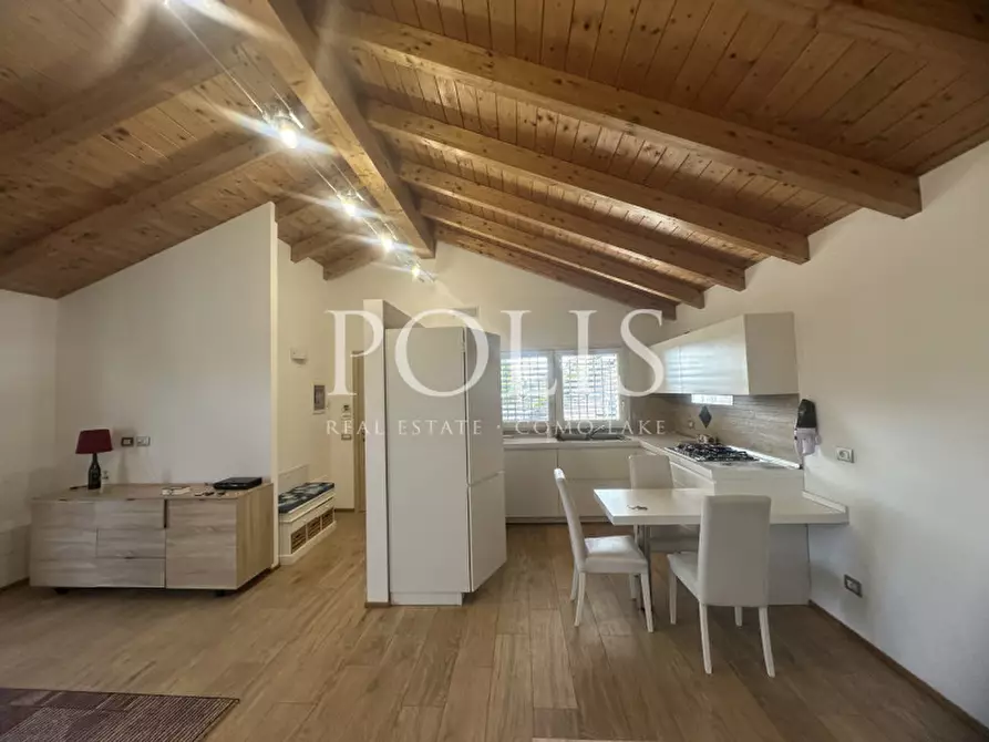 Immagine 13 di Villa in vendita  in VIA SAN MAMETTE a Oltrona Di San Mamette