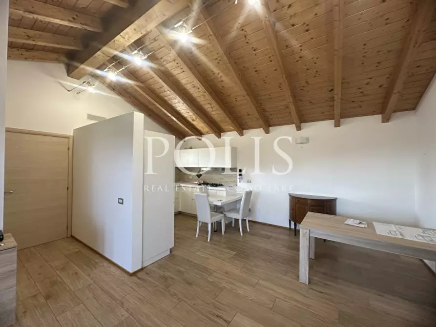 Immagine 14 di Villa in vendita  in VIA SAN MAMETTE a Oltrona Di San Mamette