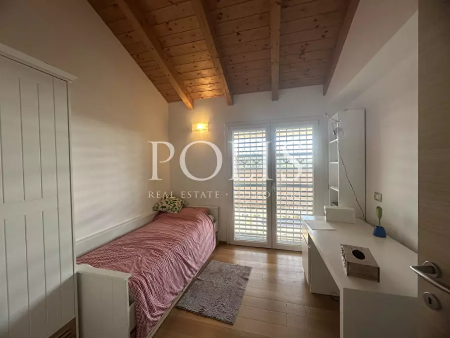 Immagine 17 di Villa in vendita  in VIA SAN MAMETTE a Oltrona Di San Mamette
