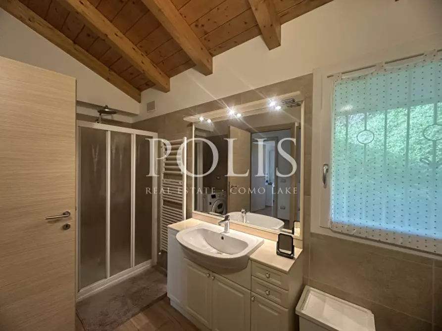 Immagine 18 di Villa in vendita  in VIA SAN MAMETTE a Oltrona Di San Mamette