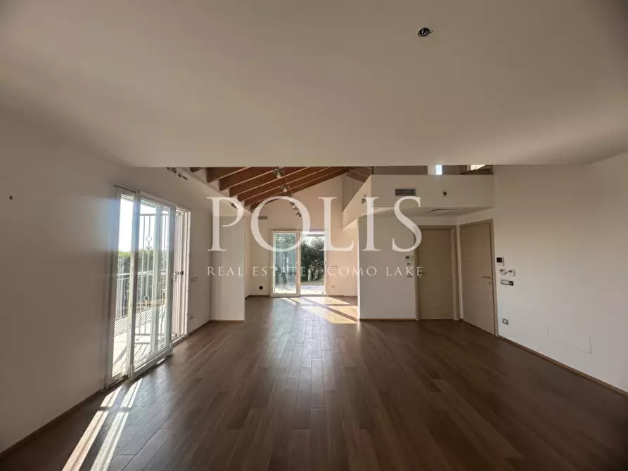 Immagine 21 di Villa in vendita  in VIA SAN MAMETTE a Oltrona Di San Mamette
