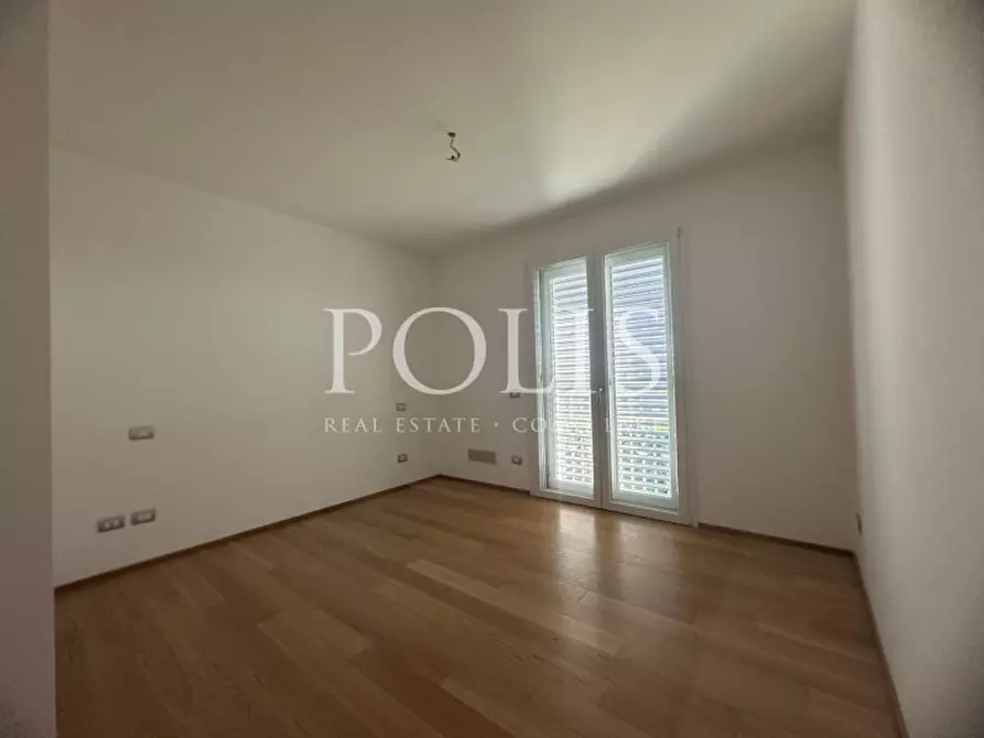 Immagine 22 di Villa in vendita  in VIA SAN MAMETTE a Oltrona Di San Mamette