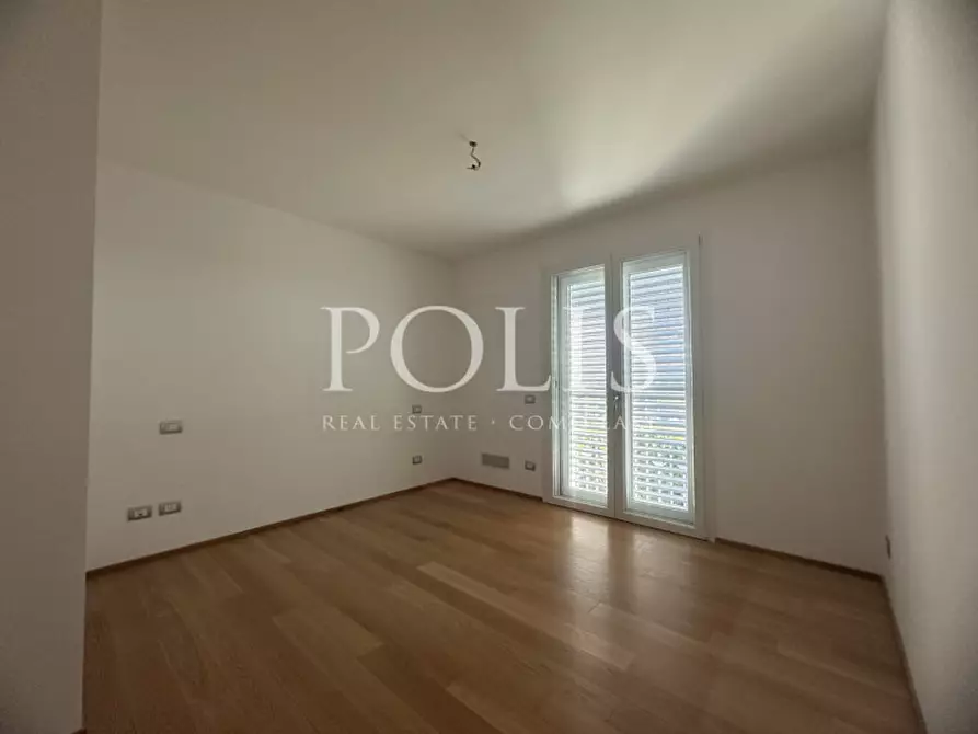 Immagine 23 di Villa in vendita  in VIA SAN MAMETTE a Oltrona Di San Mamette