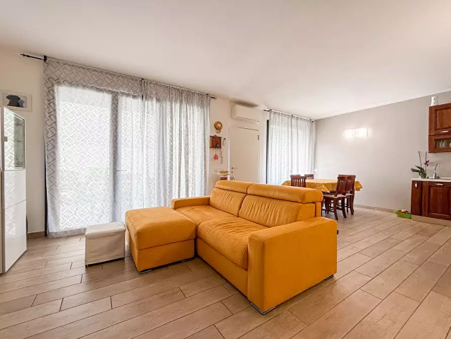 Immagine 2 di Appartamento in vendita  in via Niccolò Paganini a Misano Adriatico