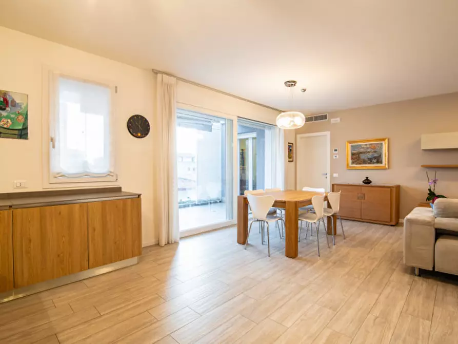 Immagine 1 di Appartamento in vendita  in Via Ventiquattro Maggio a Cadoneghe