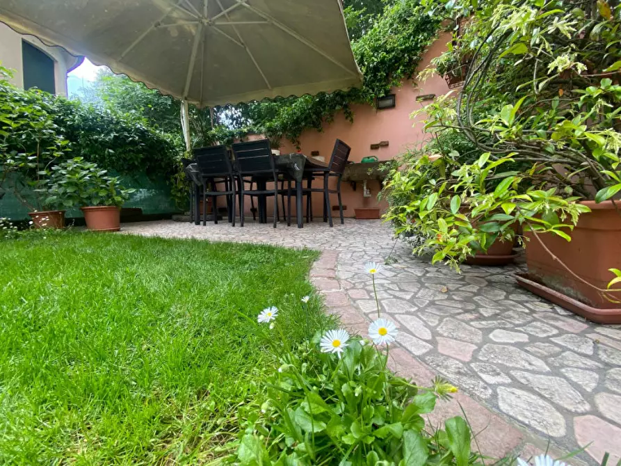 Immagine 1 di Casa bifamiliare in vendita  in Contrà Mure San Domenico a Vicenza