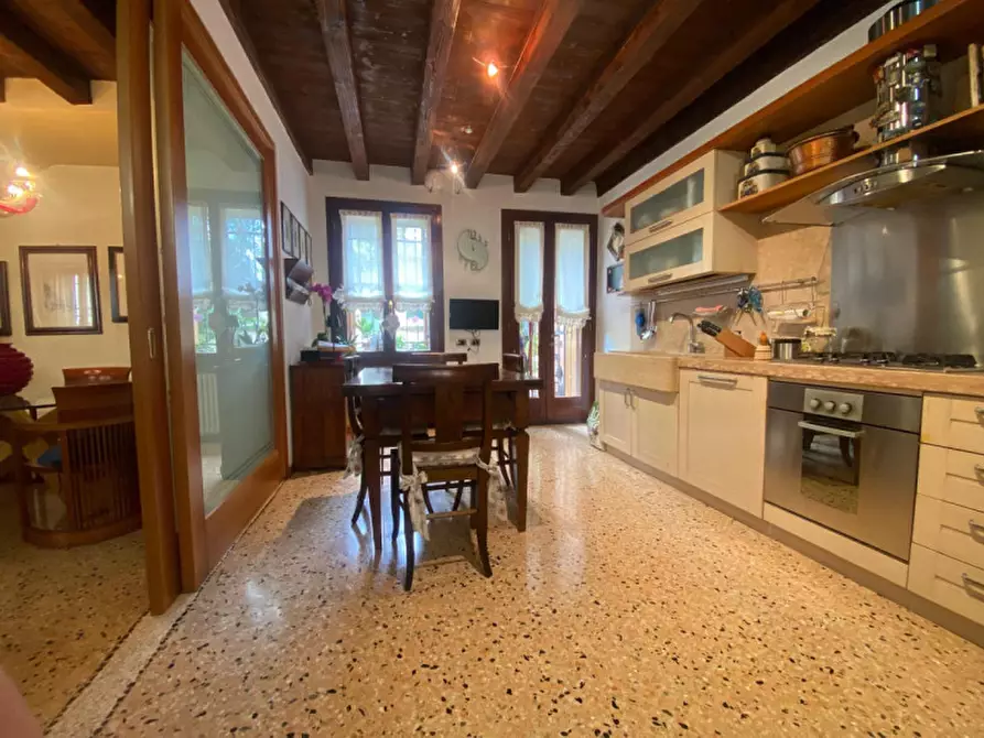 Immagine 8 di Casa bifamiliare in vendita  in Contrà Mure San Domenico a Vicenza