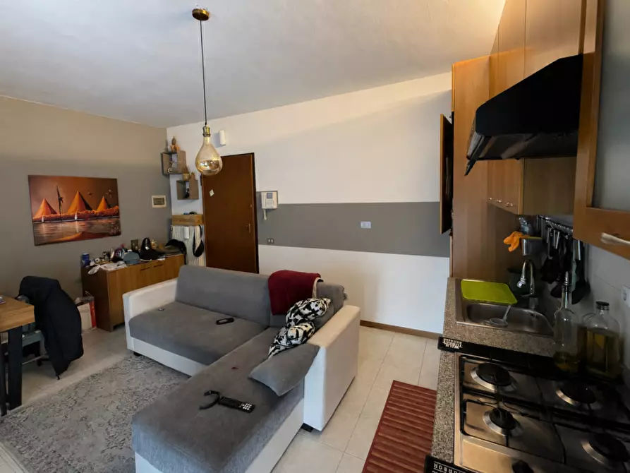 Immagine 1 di Appartamento in vendita  in via olmo 52 a Creazzo