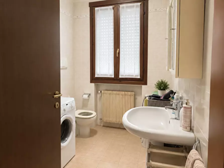Immagine 6 di Appartamento in vendita  in via olmo 52 a Creazzo