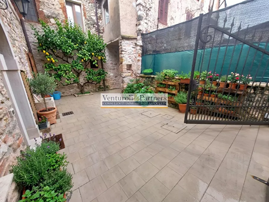 Immagine 14 di Appartamento in vendita  in VIA CAPOBORGO a Gavardo