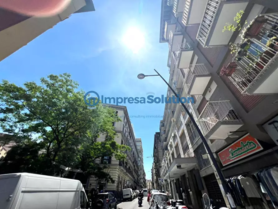 Immagine 2 di Negozio in affitto  in Via Michele Kerbaker a Napoli