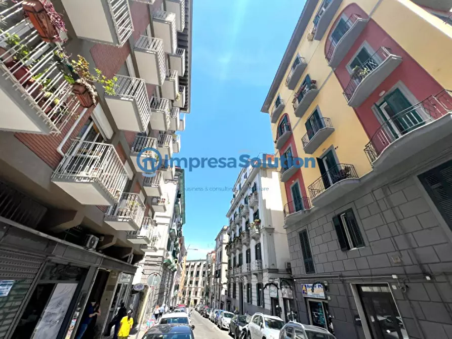 Immagine 4 di Negozio in affitto  in Via Michele Kerbaker a Napoli
