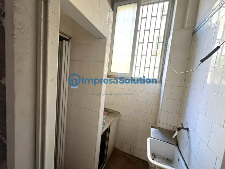 Immagine 17 di Negozio in affitto  in Via Michele Kerbaker a Napoli