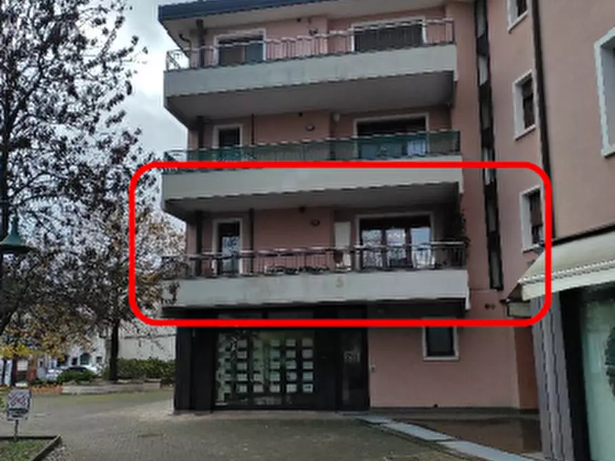 Immagine 2 di Appartamento in vendita  in Viale Gian Giacomo Felissent, 7 a Treviso