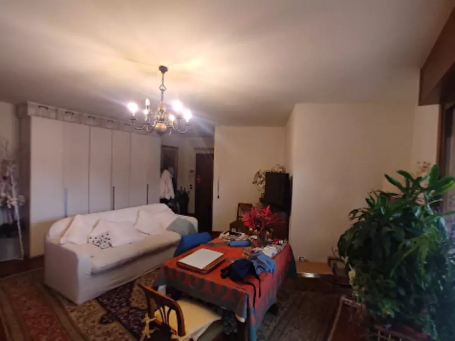 Immagine 3 di Appartamento in vendita  in Viale Gian Giacomo Felissent, 7 a Treviso