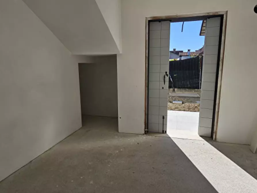 Immagine 3 di Casa trifamiliare in vendita  in Via Frassanedo a Legnaro