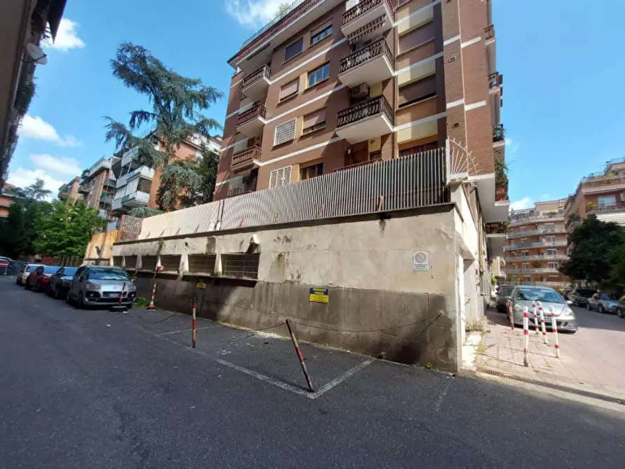 Immagine 16 di Negozio in vendita  in Via Franco Sacchetti, 18, 00137 Roma RM, Italia a Roma