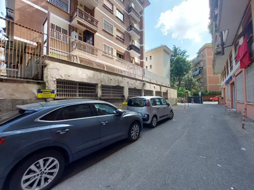 Immagine 17 di Negozio in vendita  in Via Franco Sacchetti, 18, 00137 Roma RM, Italia a Roma