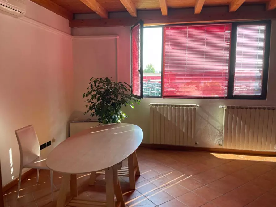 Immagine 1 di Ufficio in affitto  in via Einaudi 36 a Rovigo