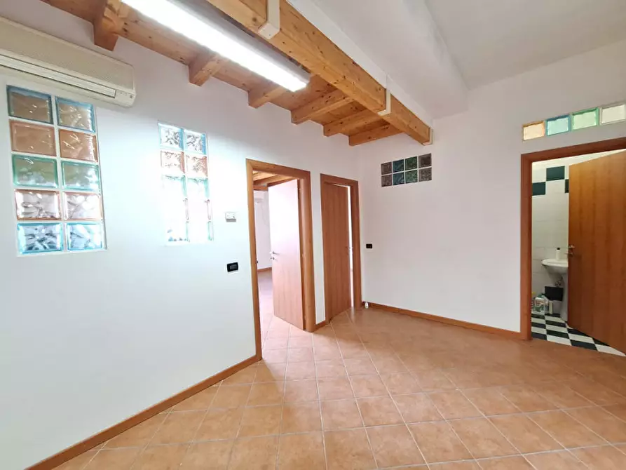 Immagine 5 di Ufficio in affitto  in via Einaudi 36 a Rovigo