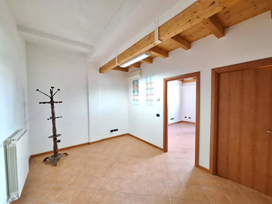 Immagine 7 di Ufficio in affitto  in via Einaudi 36 a Rovigo