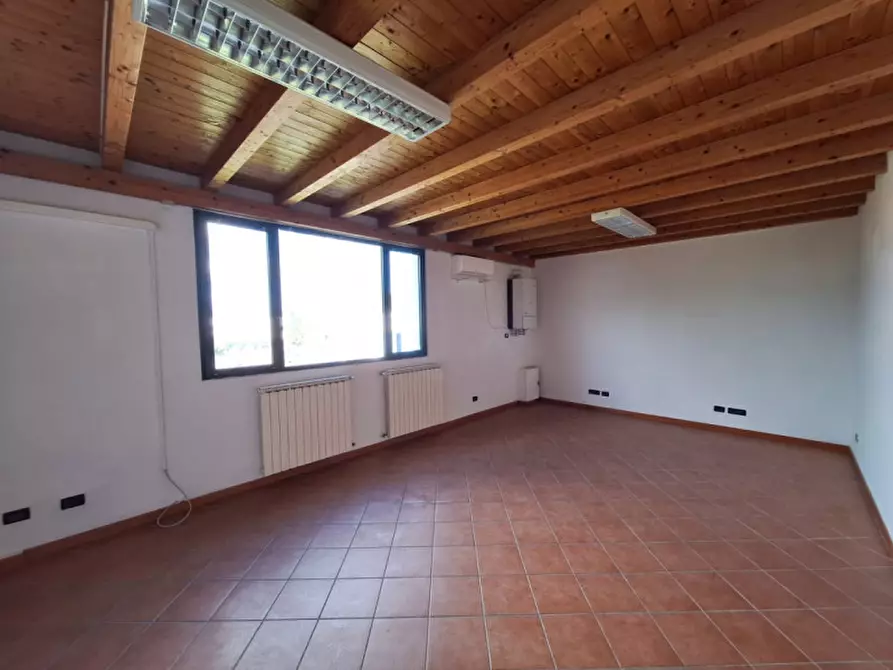 Immagine 11 di Ufficio in affitto  in via Einaudi 36 a Rovigo