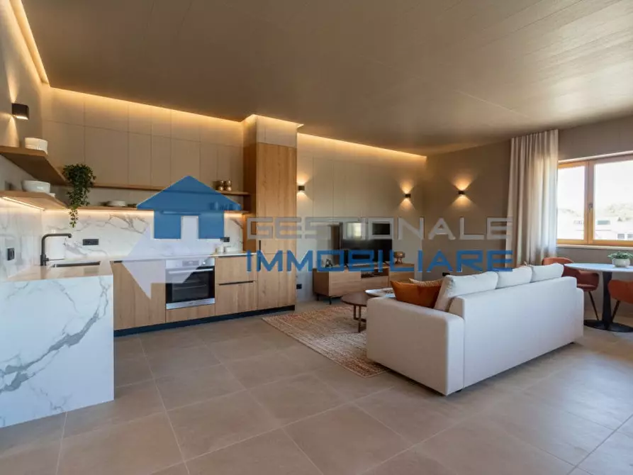 Immagine 5 di Appartamento in vendita  in Via Costalunga a Padenghe Sul Garda