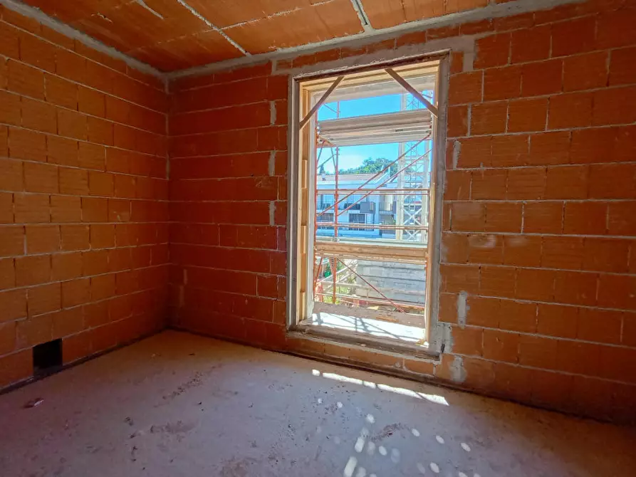 Immagine 19 di Appartamento in vendita  in Via Costalunga a Padenghe Sul Garda