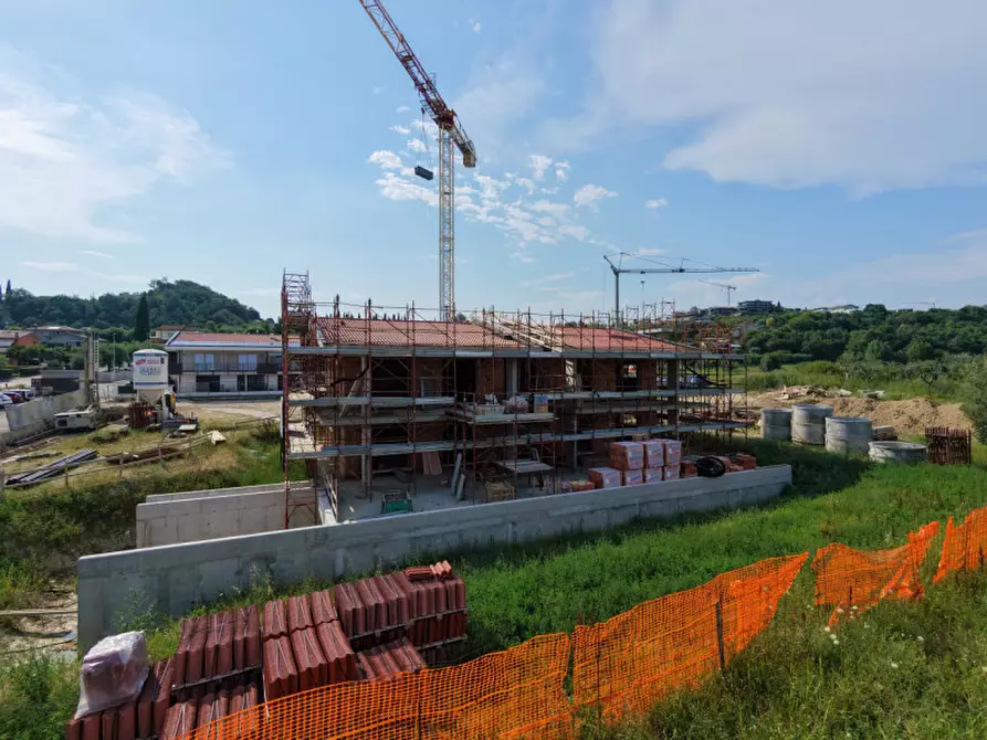 Immagine 25 di Appartamento in vendita  in Via Costalunga a Padenghe Sul Garda