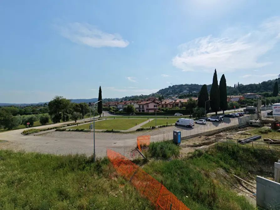 Immagine 27 di Appartamento in vendita  in Via Costalunga a Padenghe Sul Garda