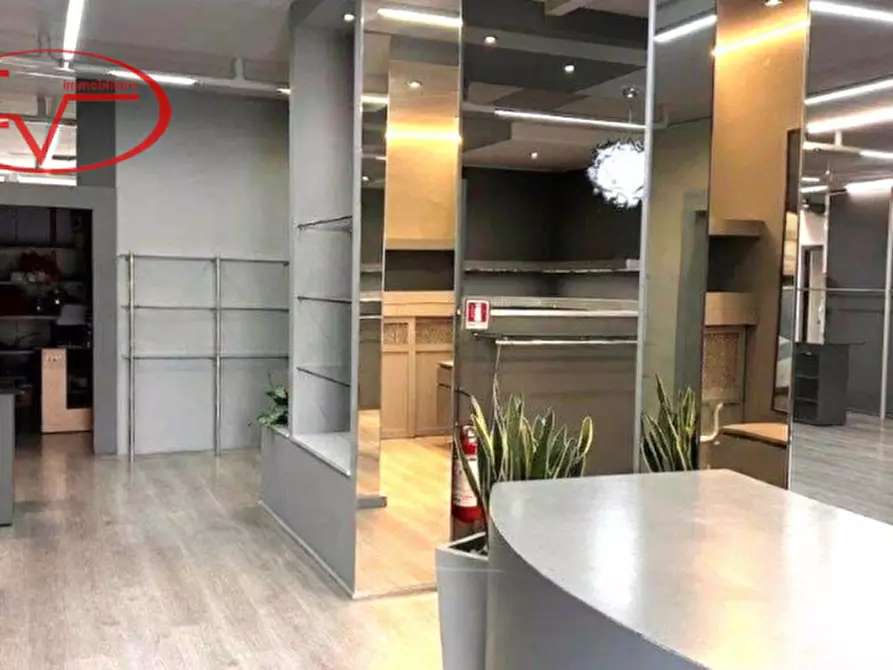 Immagine 6 di Negozio in affitto  in viale europa a Terranuova Bracciolini
