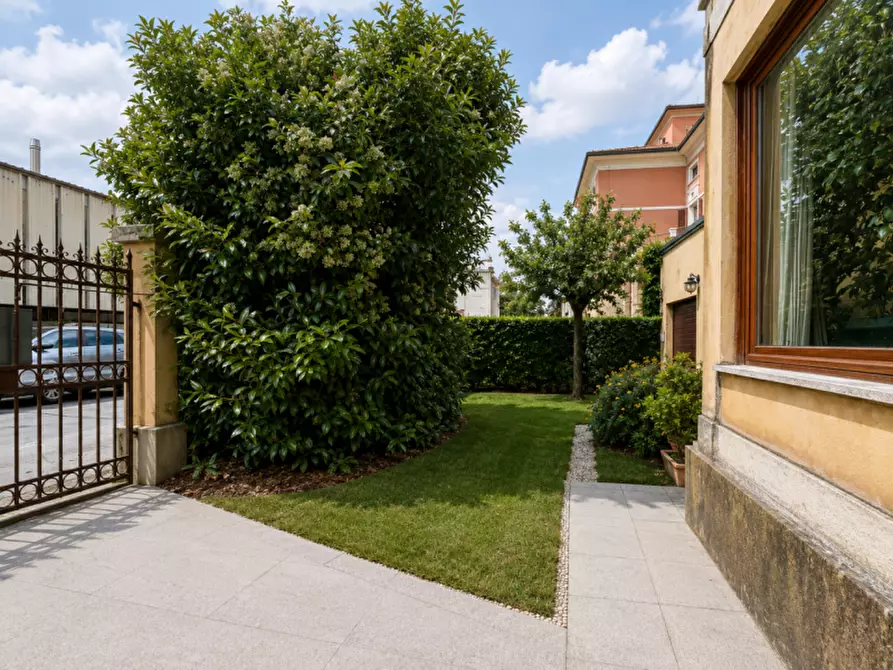 Immagine 3 di Casa indipendente in vendita  a Senigallia