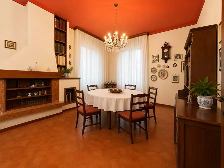 Immagine 11 di Casa indipendente in vendita  a Senigallia
