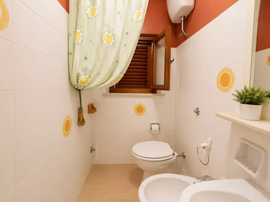 Immagine 18 di Casa indipendente in vendita  a Senigallia