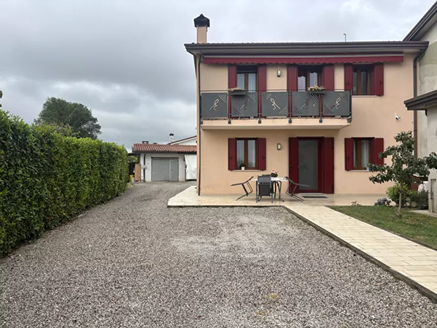 Immagine 20 di Casa bifamiliare in vendita  in Via Angelo Straiotto a Mestrino