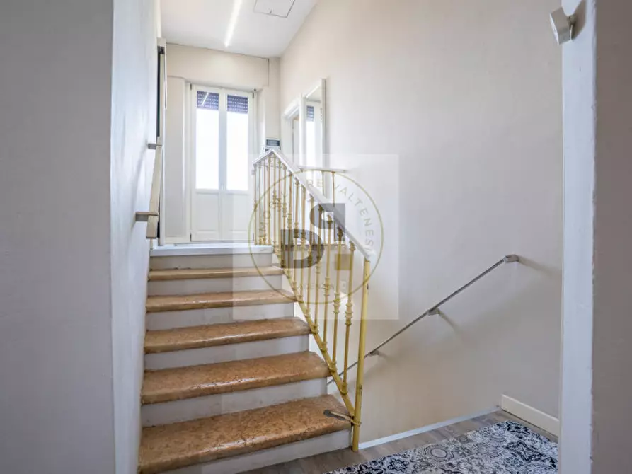 Immagine 16 di Palazzo in vendita  in via pozzolo a Lonato del Garda
