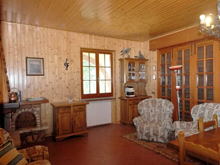 Immagine 11 di Villa in vendita  a Castelfranco Piandiscò