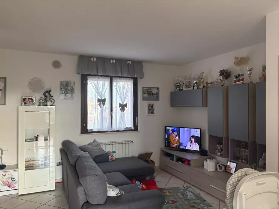 Immagine 1 di Appartamento in vendita  in VIA DI PONTIGNALE a Firenze