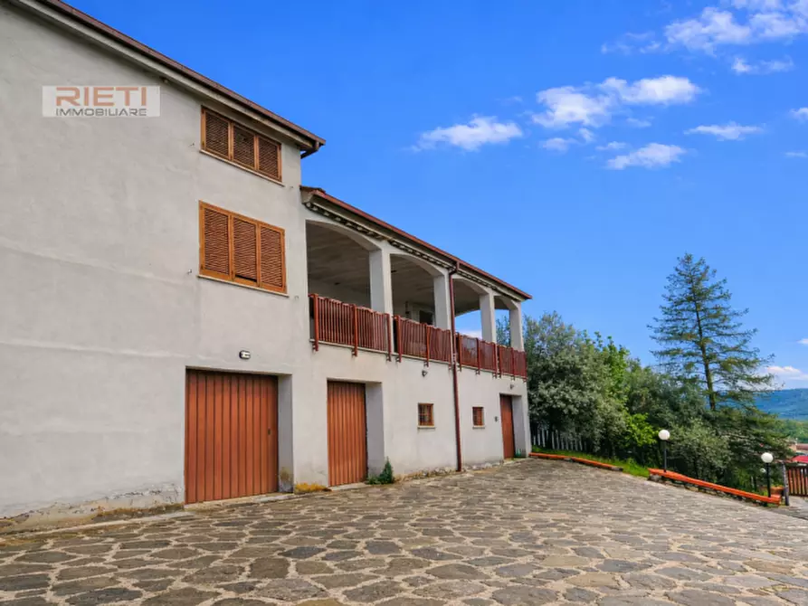 Immagine 15 di Villa in vendita  in VIa Giacomo Matteotti a Poggio Moiano