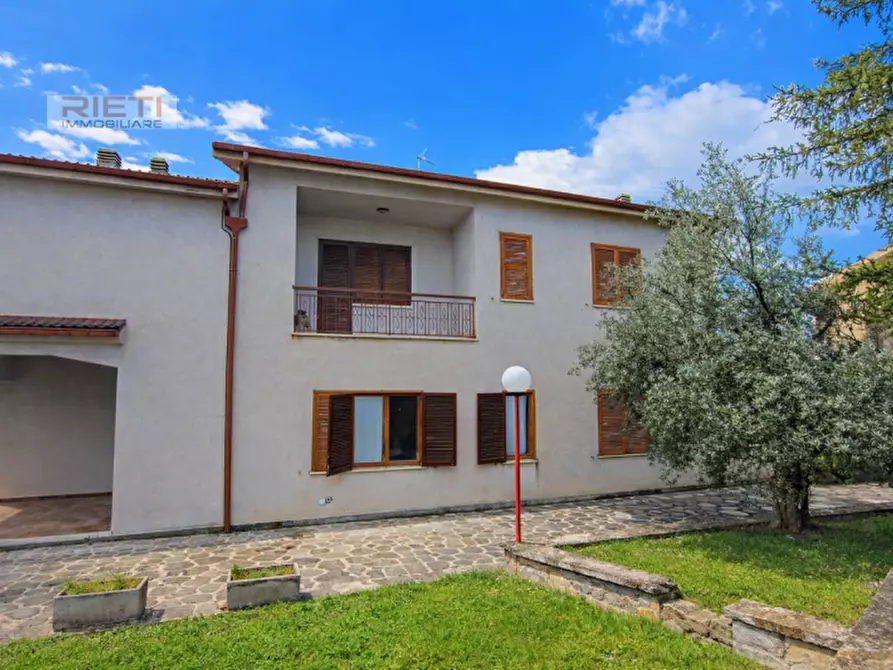 Immagine 16 di Villa in vendita  in VIa Giacomo Matteotti a Poggio Moiano