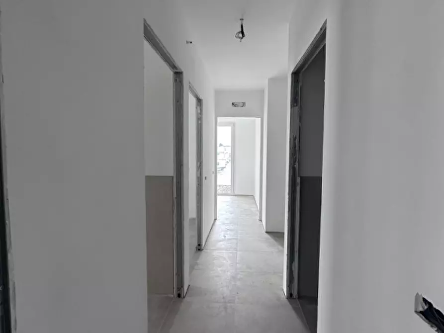 Immagine 6 di Appartamento in vendita  a Giavera Del Montello