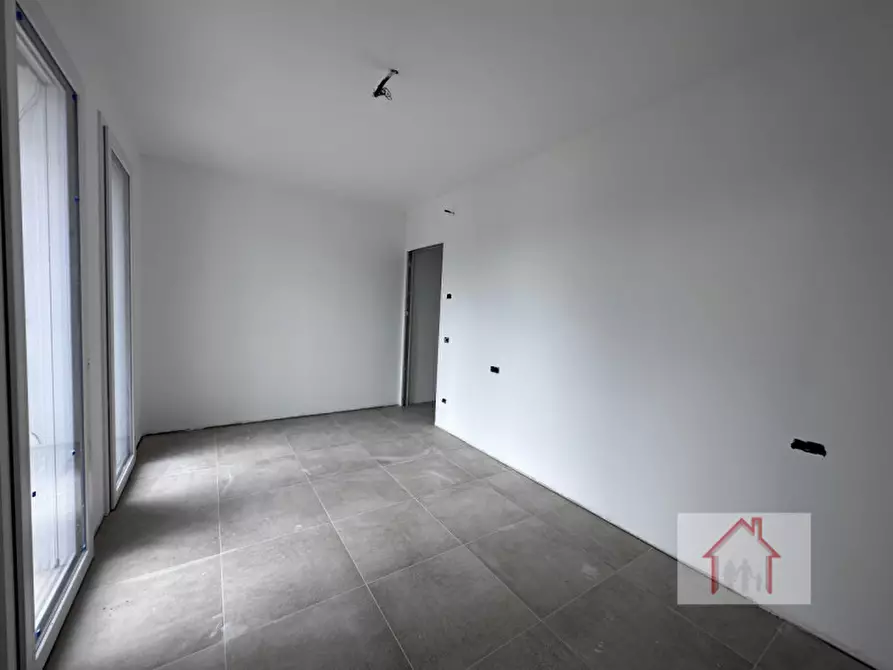 Immagine 16 di Appartamento in vendita  a Giavera Del Montello