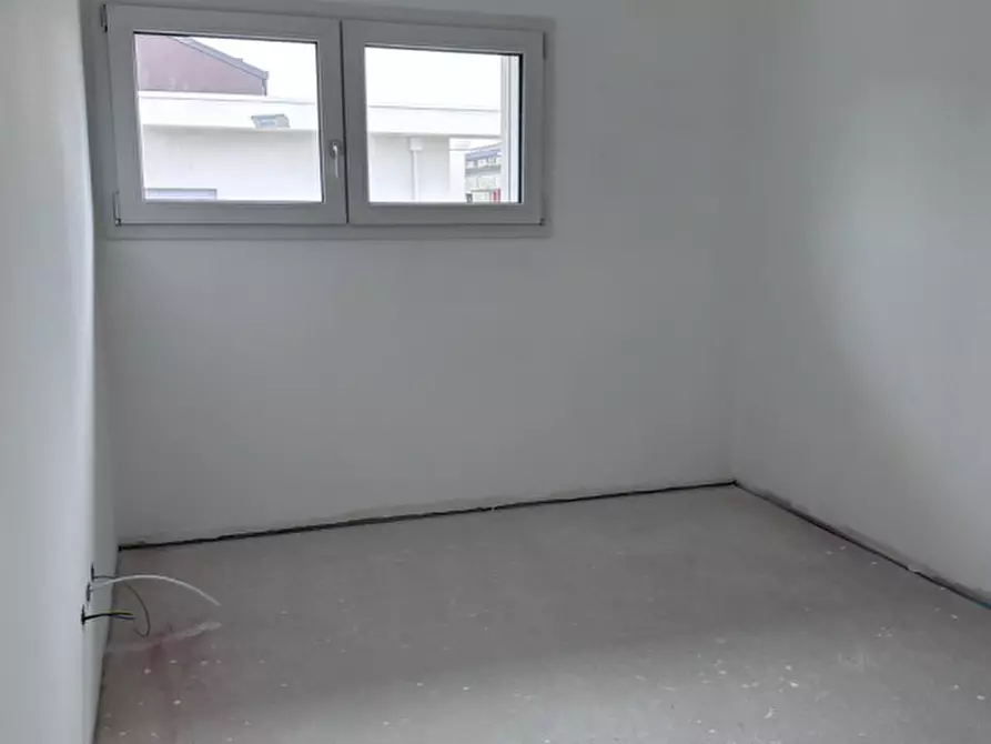 Immagine 17 di Appartamento in vendita  a Giavera Del Montello