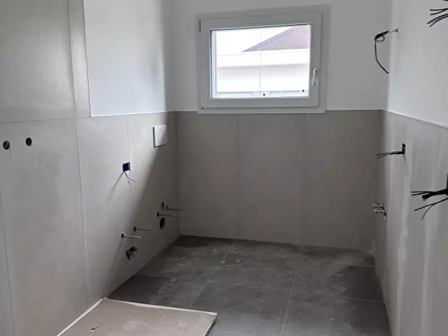 Immagine 22 di Appartamento in vendita  a Giavera Del Montello