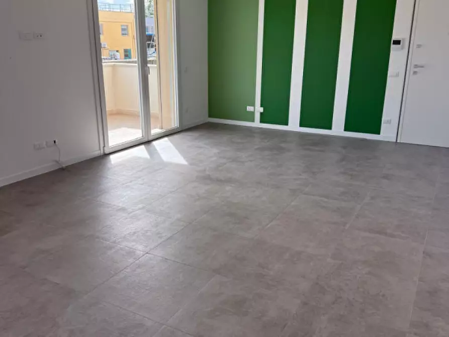 Immagine 3 di Appartamento in vendita  in Via Raffaello Sanzio a Senigallia