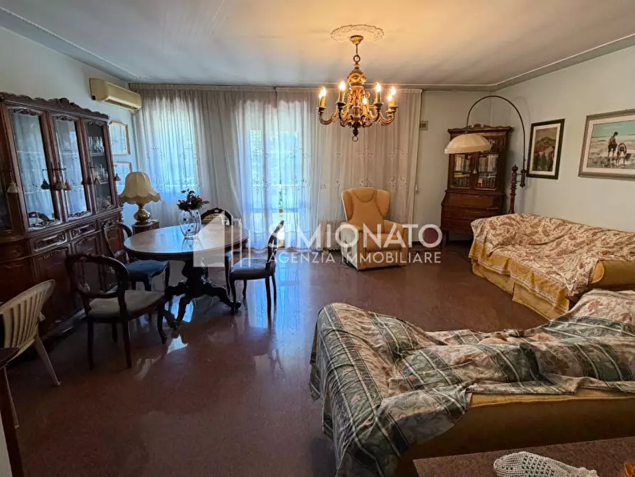 Immagine 1 di Appartamento in vendita  in Via Torcello a Spinea